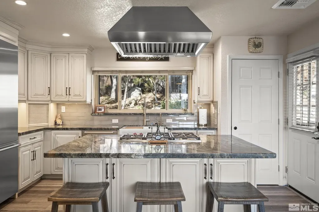 930 Spanish Springs Sparks NV 89434