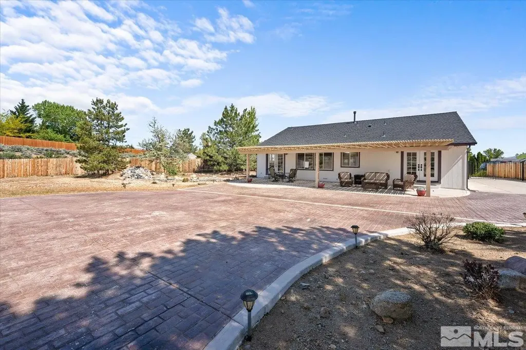 15524 Quicksilver Reno NV 89511