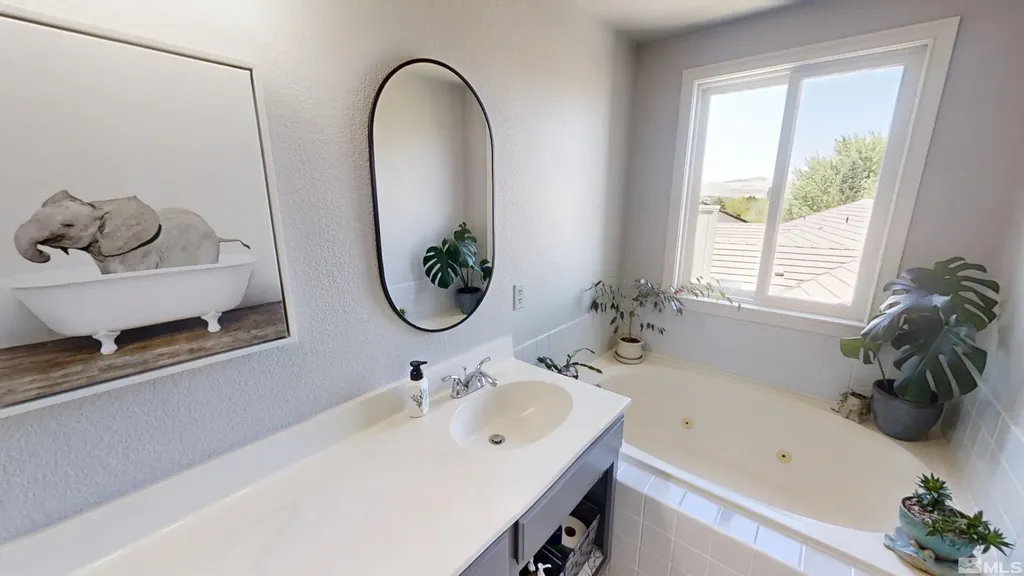5166 Palo Alto Sparks NV 89436