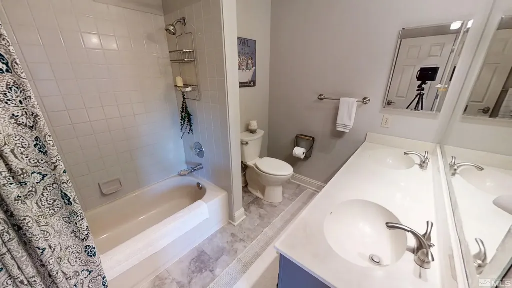 5166 Palo Alto Sparks NV 89436