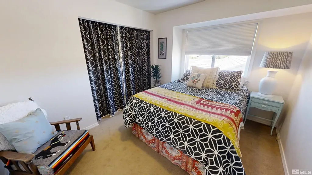 5166 Palo Alto Sparks NV 89436