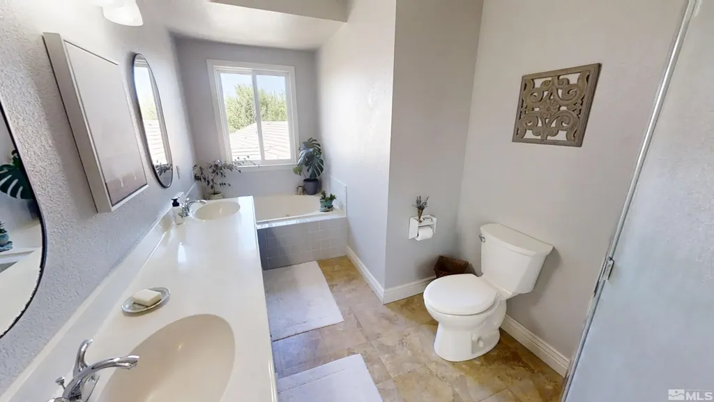 5166 Palo Alto Sparks NV 89436
