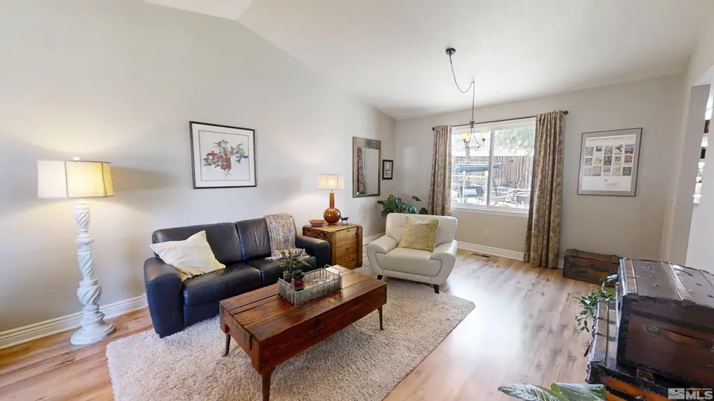 5166 Palo Alto Sparks NV 89436