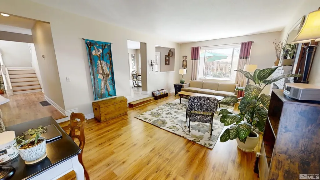 5166 Palo Alto Sparks NV 89436