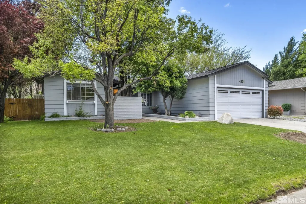 4351 Acadia Reno NV 89502