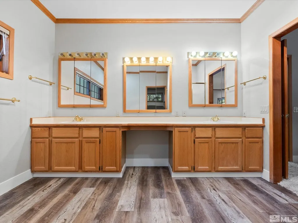 805 Yellow Pine Reno NV 89511