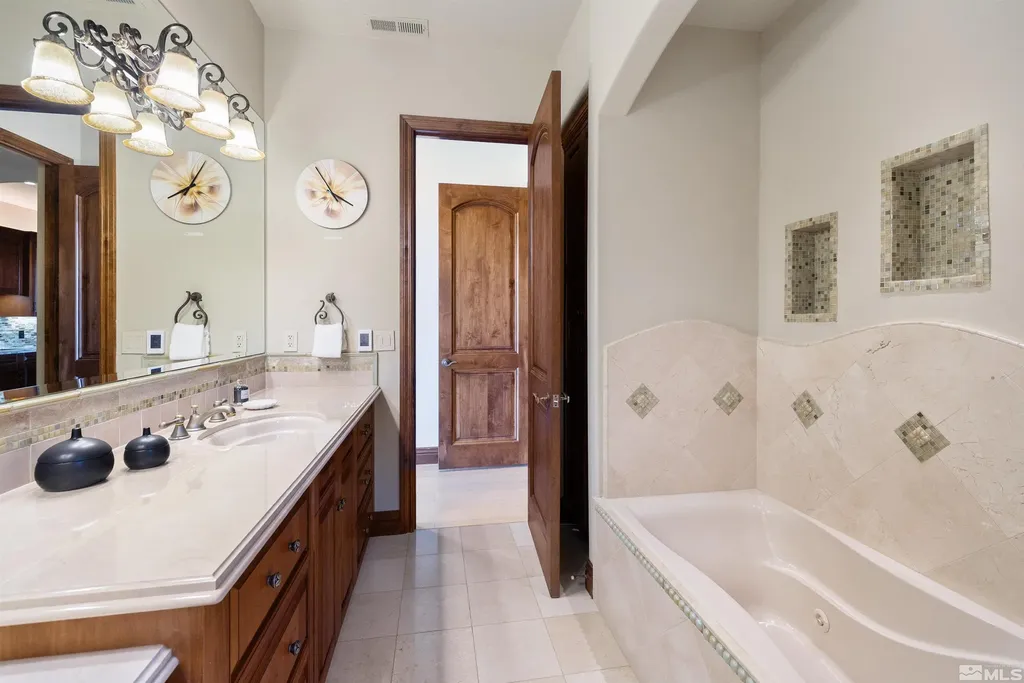 12360 High Vista Reno NV 89511