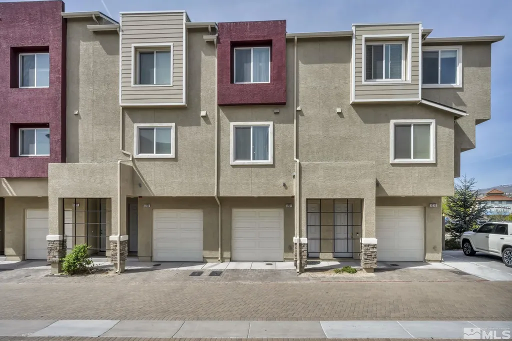 3231 Sterling Ridge Sparks NV 89431
