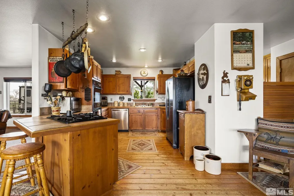 6811 Reno Fallon NV 89406