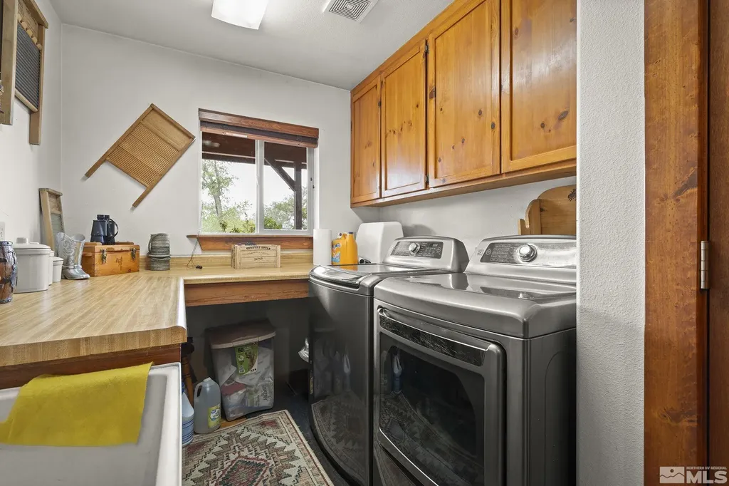 6811 Reno Fallon NV 89406