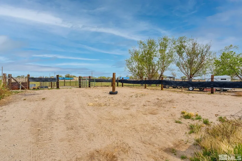 6811 Reno Fallon NV 89406