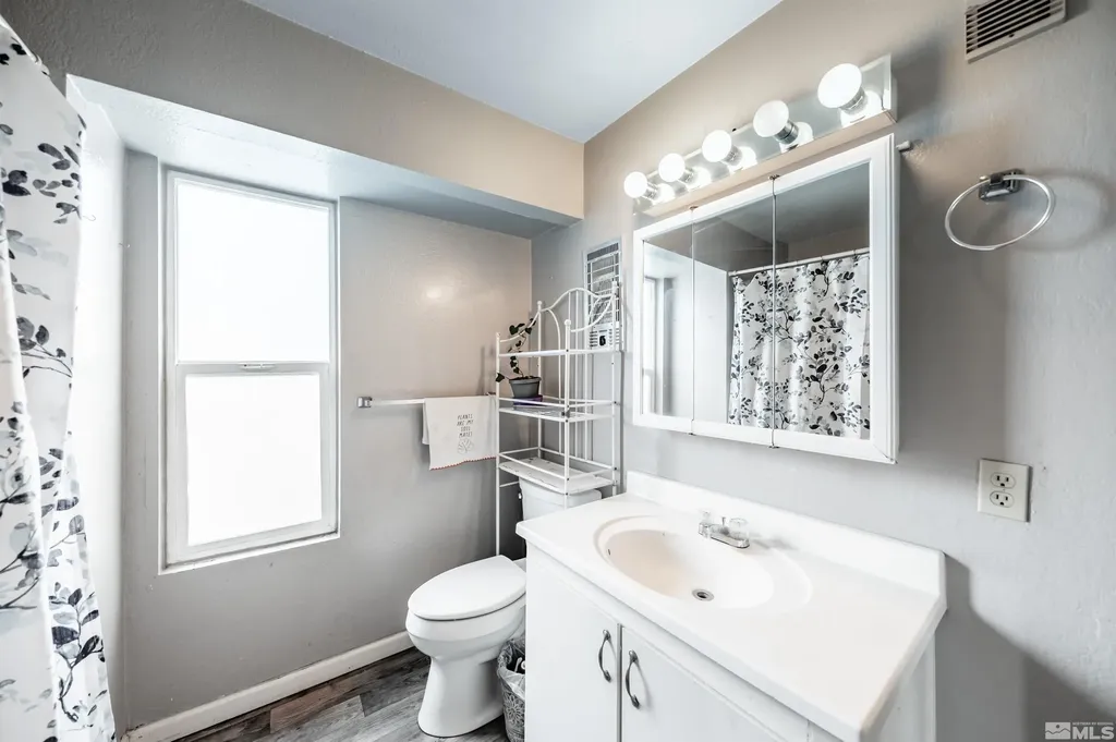 3951 Clear Acre Reno NV 89512