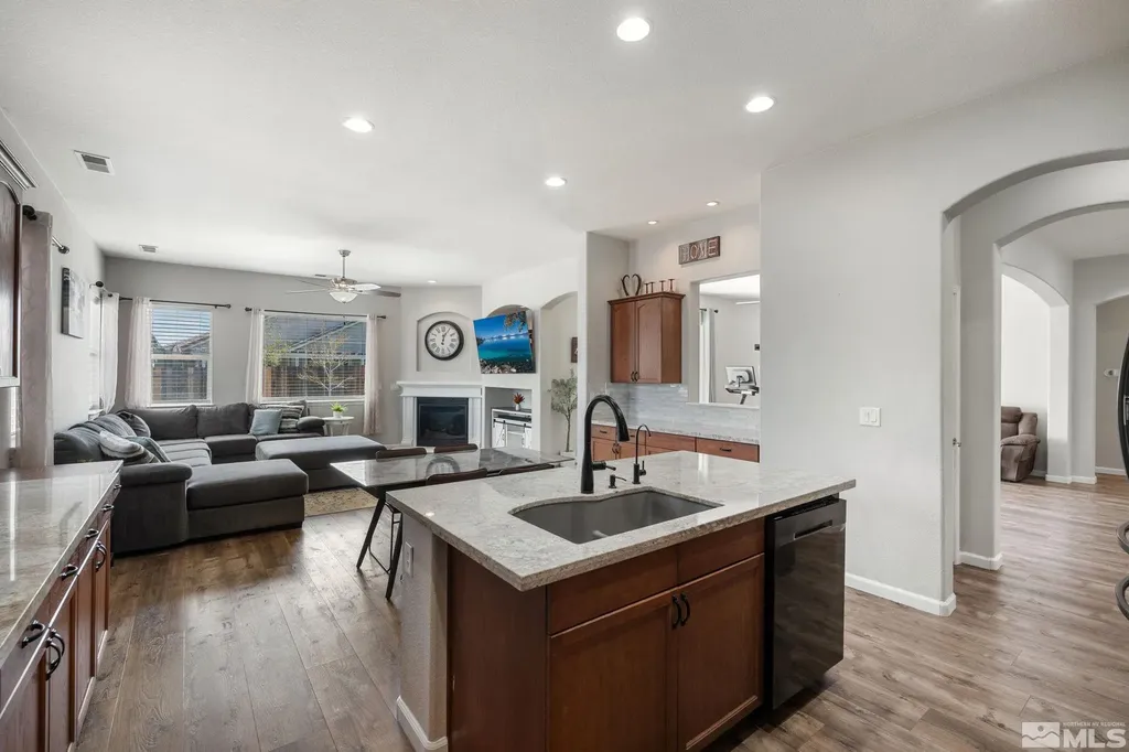 1319 Rouge River Fernley NV 89408