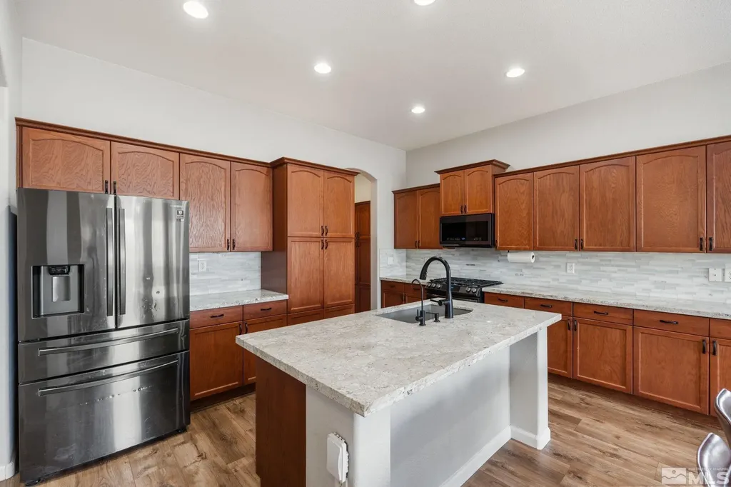 1319 Rouge River Fernley NV 89408