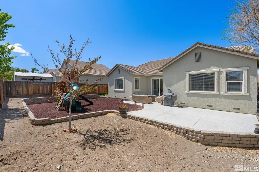 1319 Rouge River Fernley NV 89408