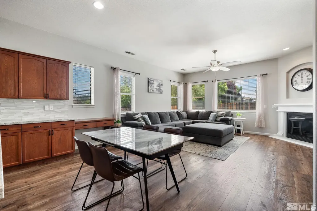 1319 Rouge River Fernley NV 89408