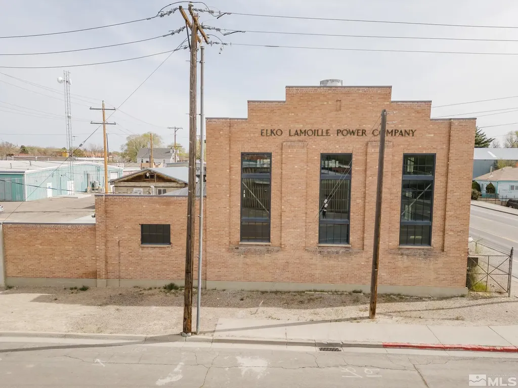 240 7th Elko NV 89801