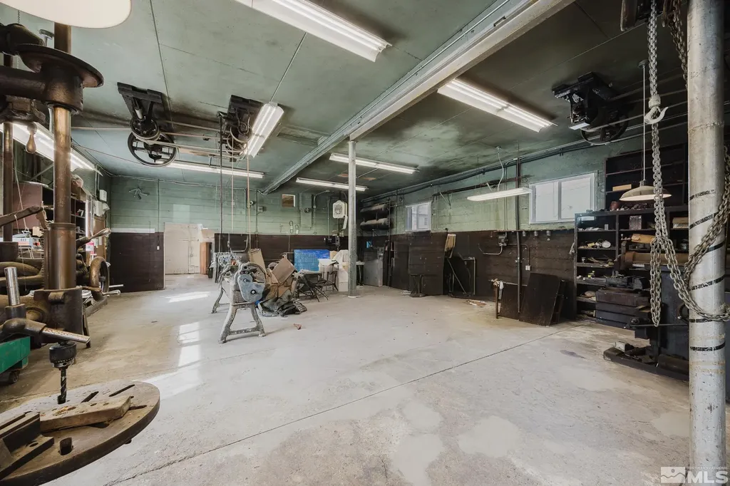 240 7th Elko NV 89801