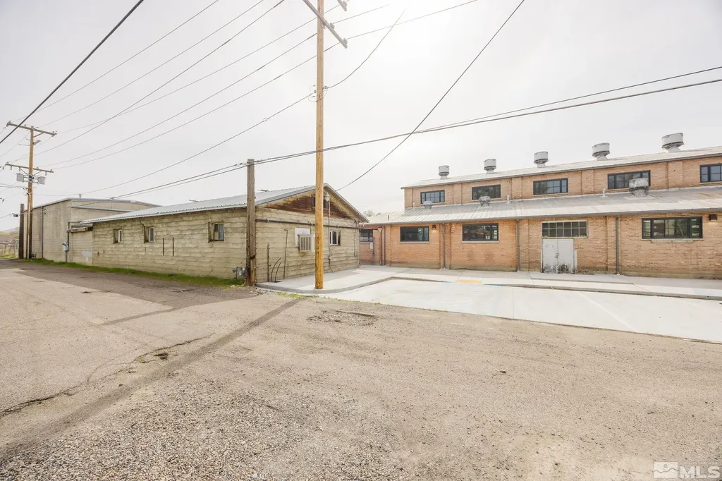 240 7th Elko NV 89801