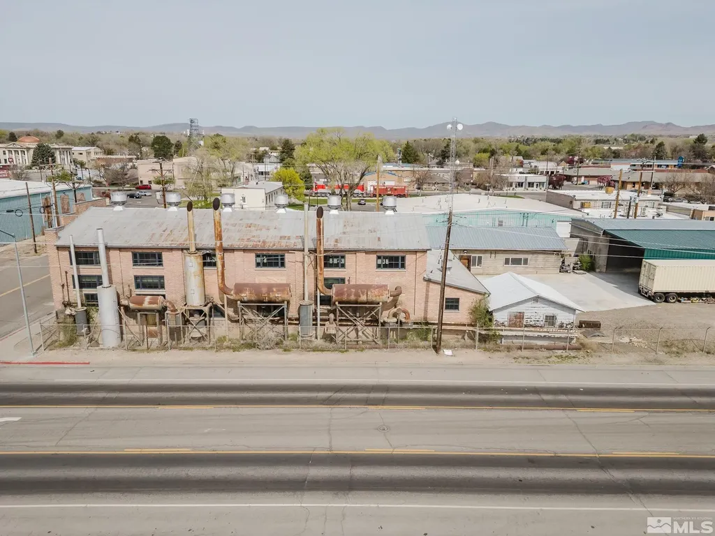 240 7th Elko NV 89801