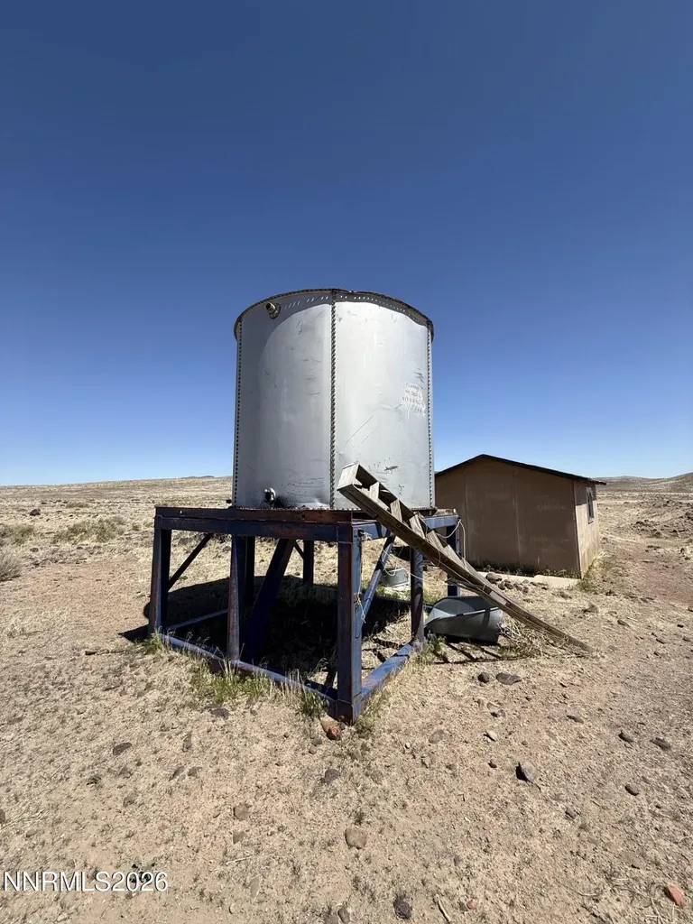 3985 Hwy 95a Fernley NV 89408