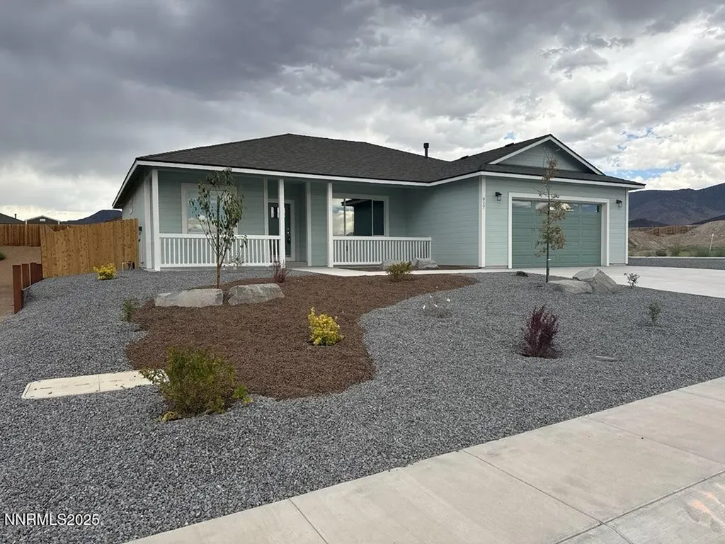 917 Saltbrush Dayton NV 89403