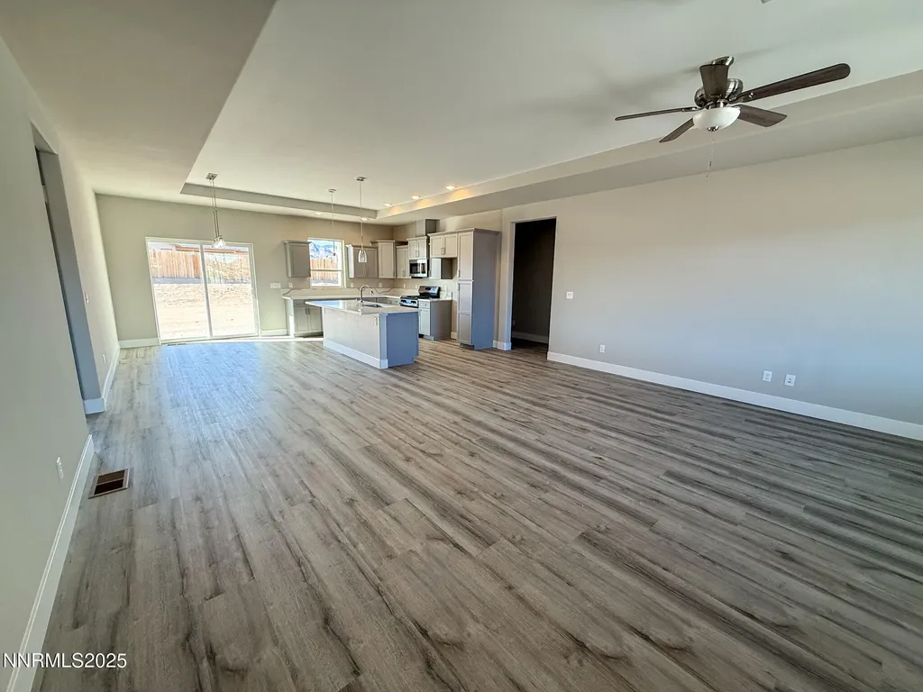 917 Saltbrush Dayton NV 89403