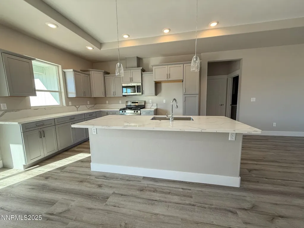 917 Saltbrush Dayton NV 89403