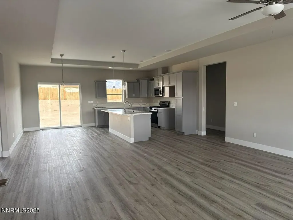 917 Saltbrush Dayton NV 89403