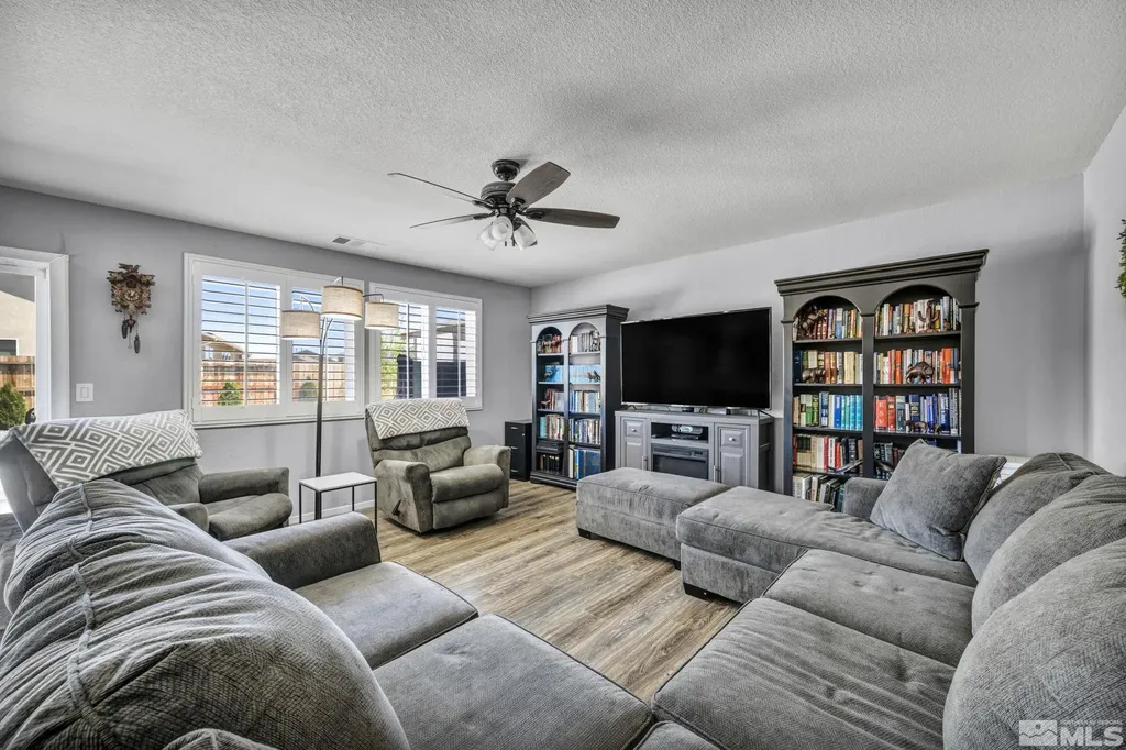 14352 Durham Reno NV 89506