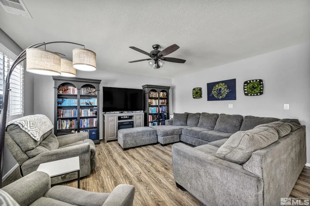 14352 Durham Reno NV 89506