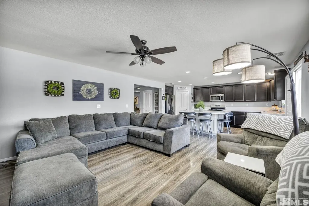 14352 Durham Reno NV 89506