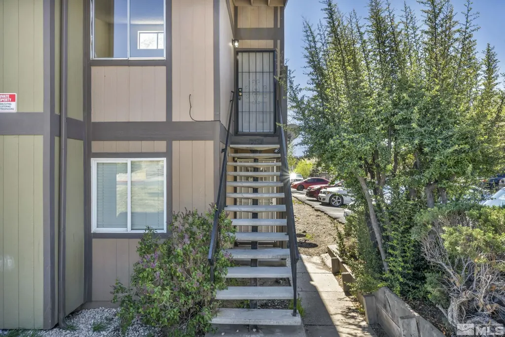 2375 Tripp Reno NV 89512
