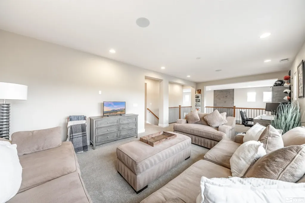 13335 Satinspar Reno NV 89511