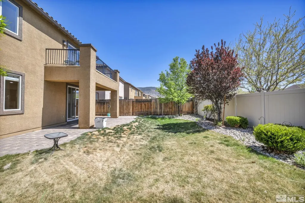 1828 Braemore Reno NV 89521