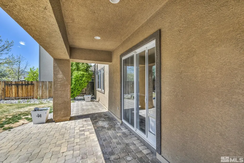 1828 Braemore Reno NV 89521