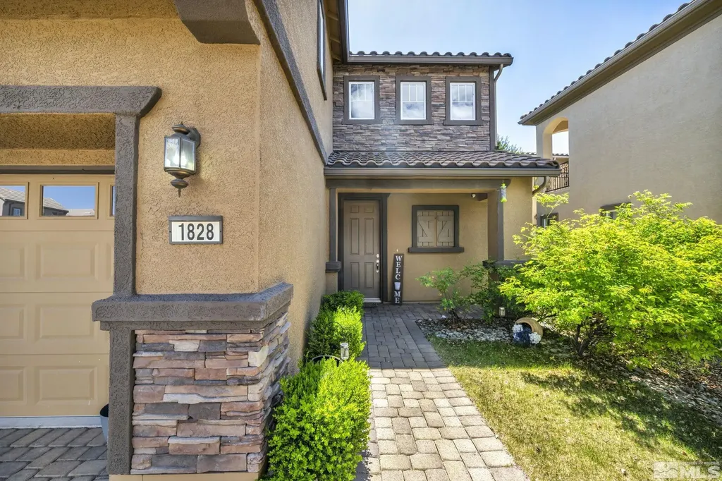 1828 Braemore Reno NV 89521