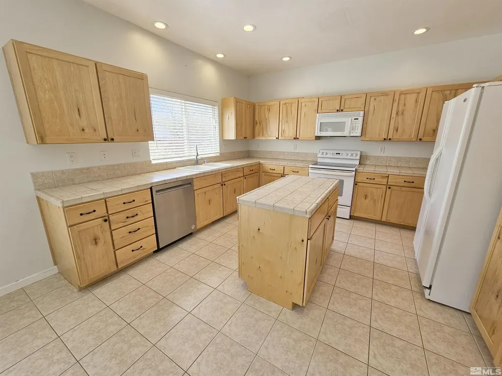 1031 Vintage Hills Sparks NV 89436