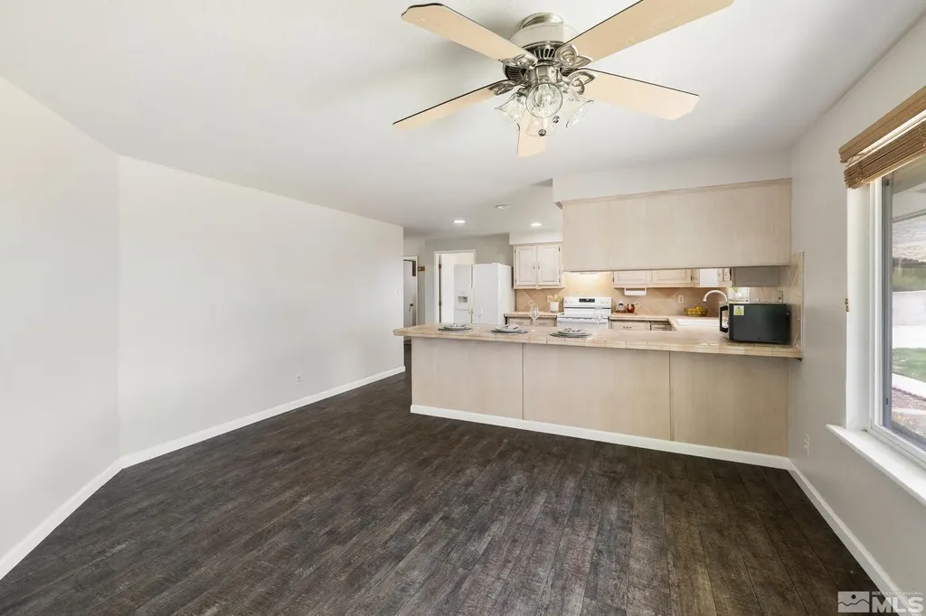 9499 Wigwam Reno NV 89506