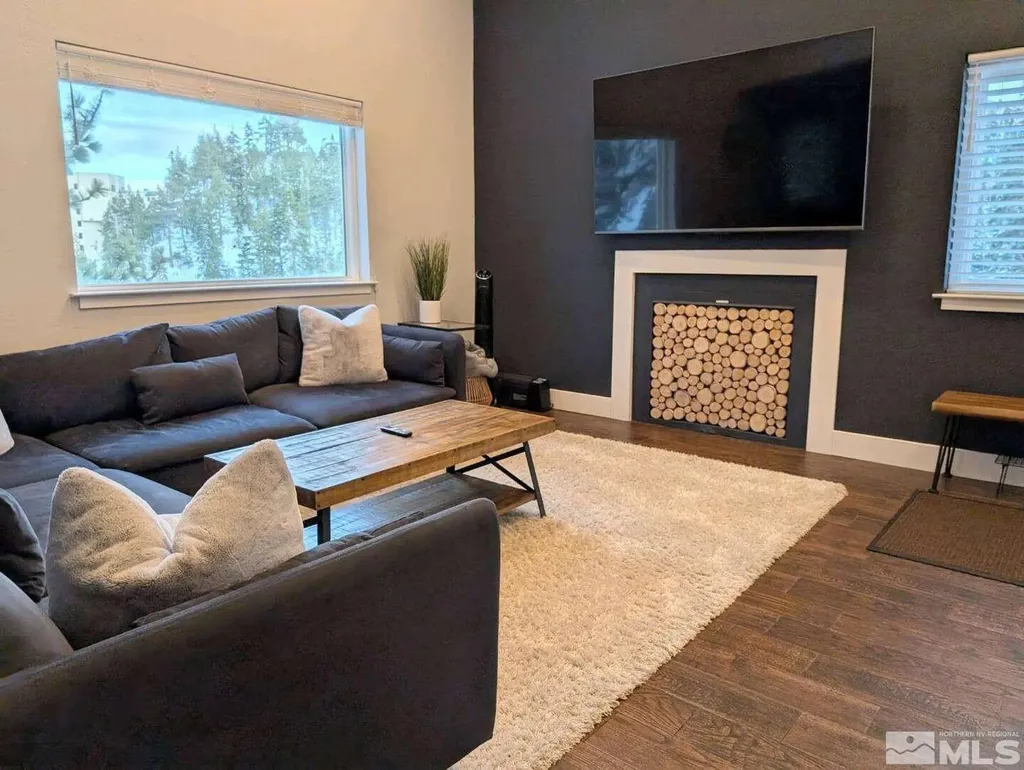 416 Quaking Aspen Stateline NV 89449