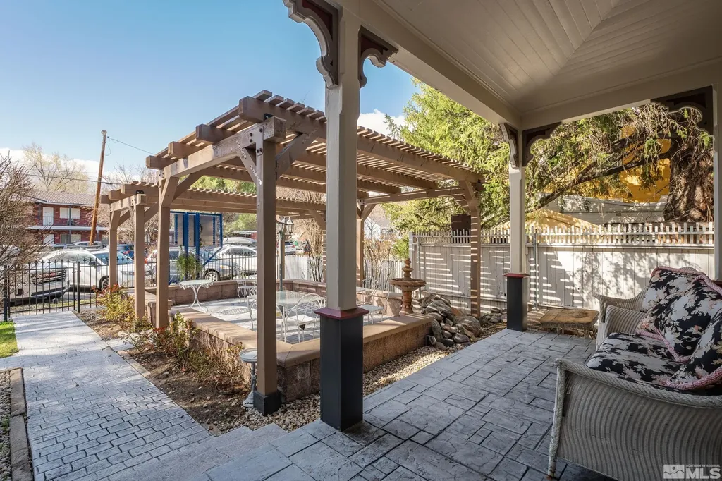102 Curry Carson City NV 89703