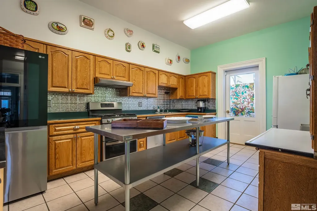 102 Curry Carson City NV 89703