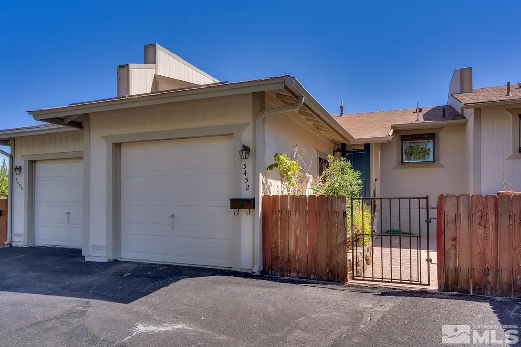 3452 Bowie Reno NV 89503
