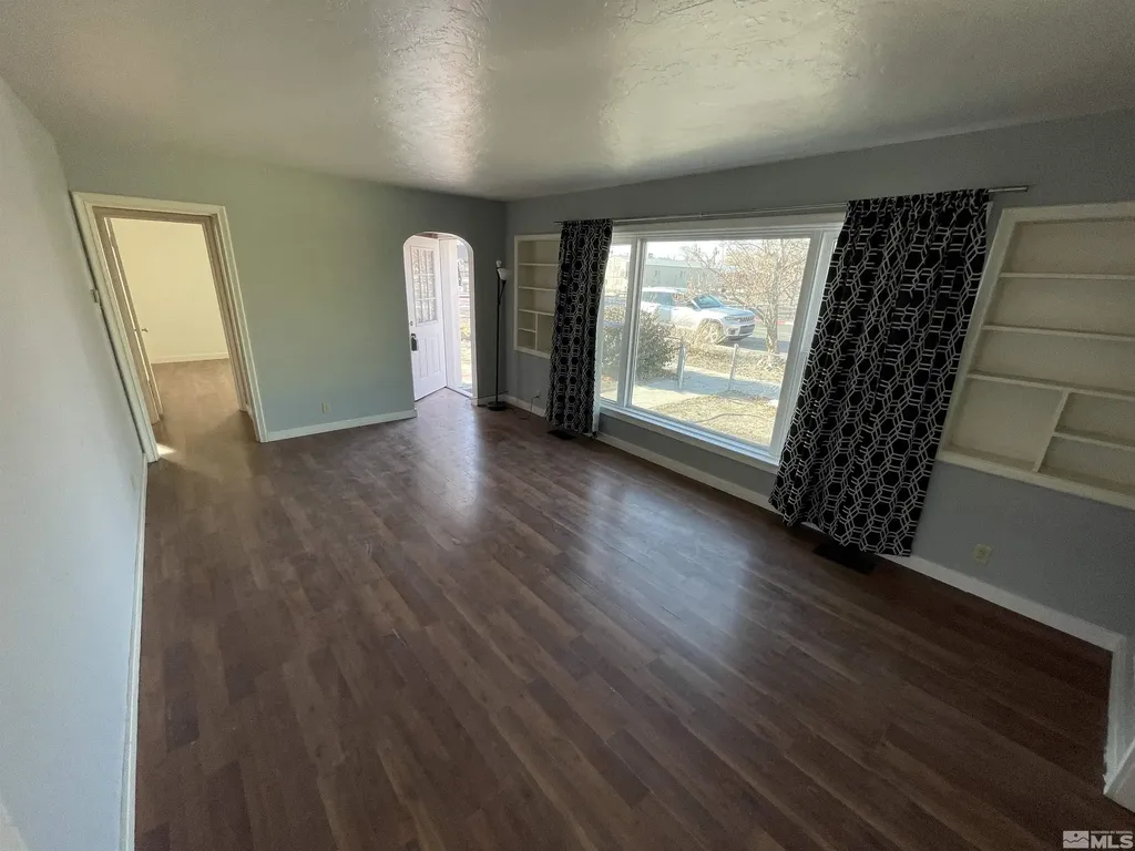 595 Taylor Lovelock NV 89419