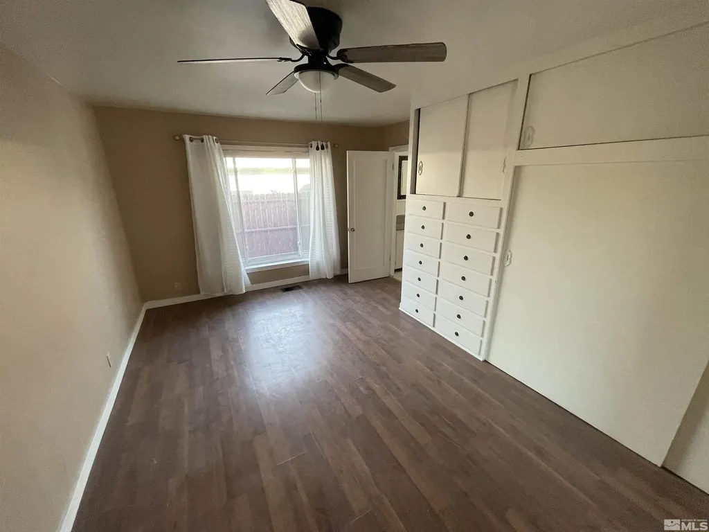 595 Taylor Lovelock NV 89419