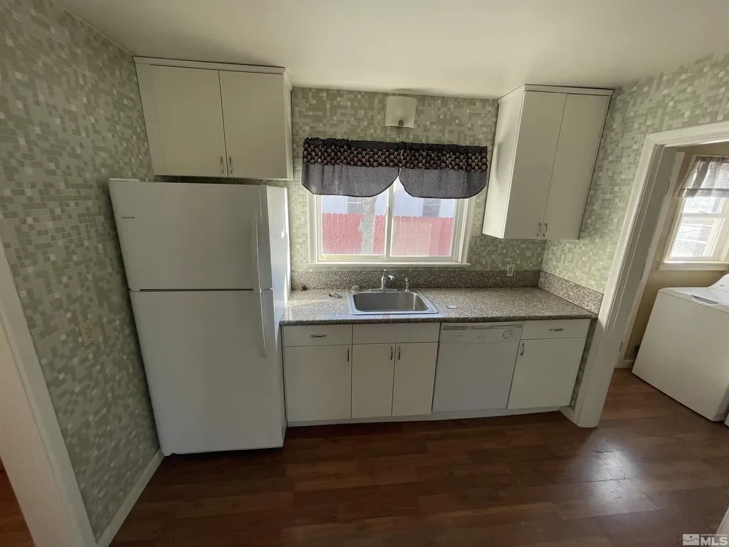 595 Taylor Lovelock NV 89419
