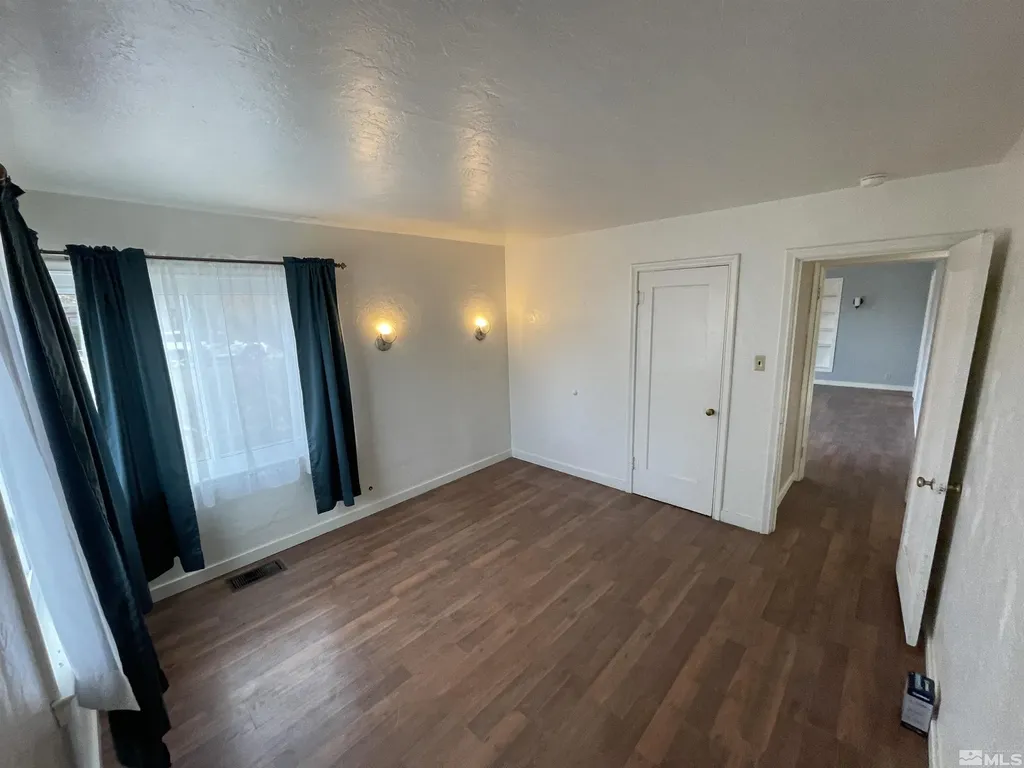 595 Taylor Lovelock NV 89419