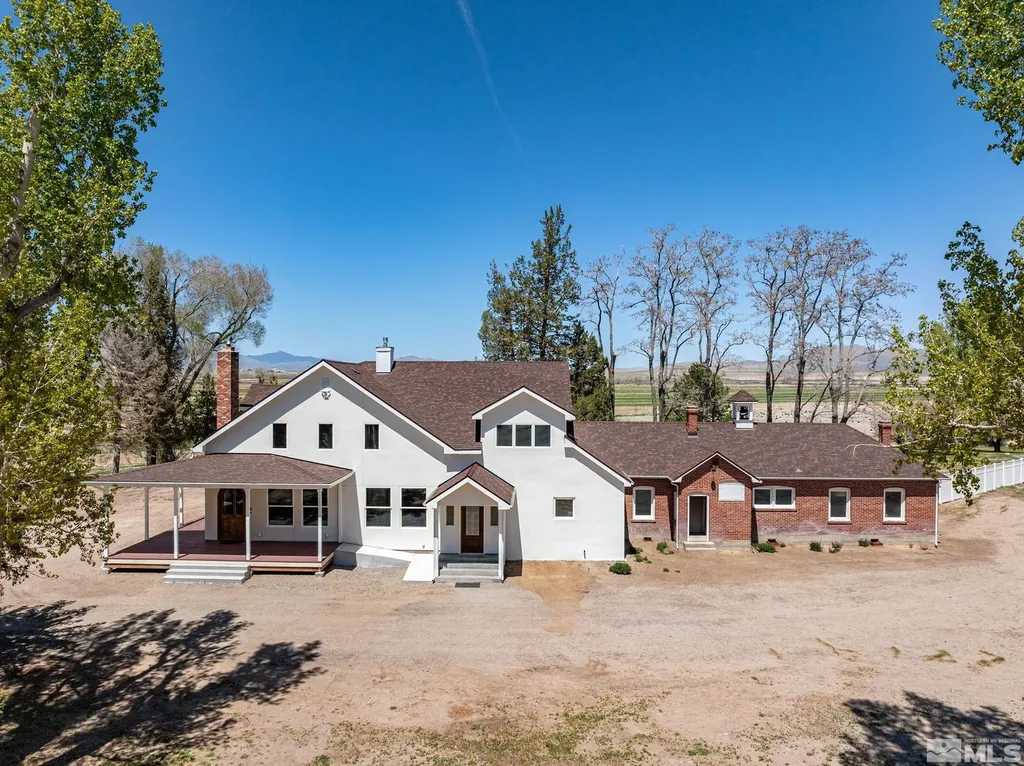 1000 Plymouth Ranch Smith NV 89430