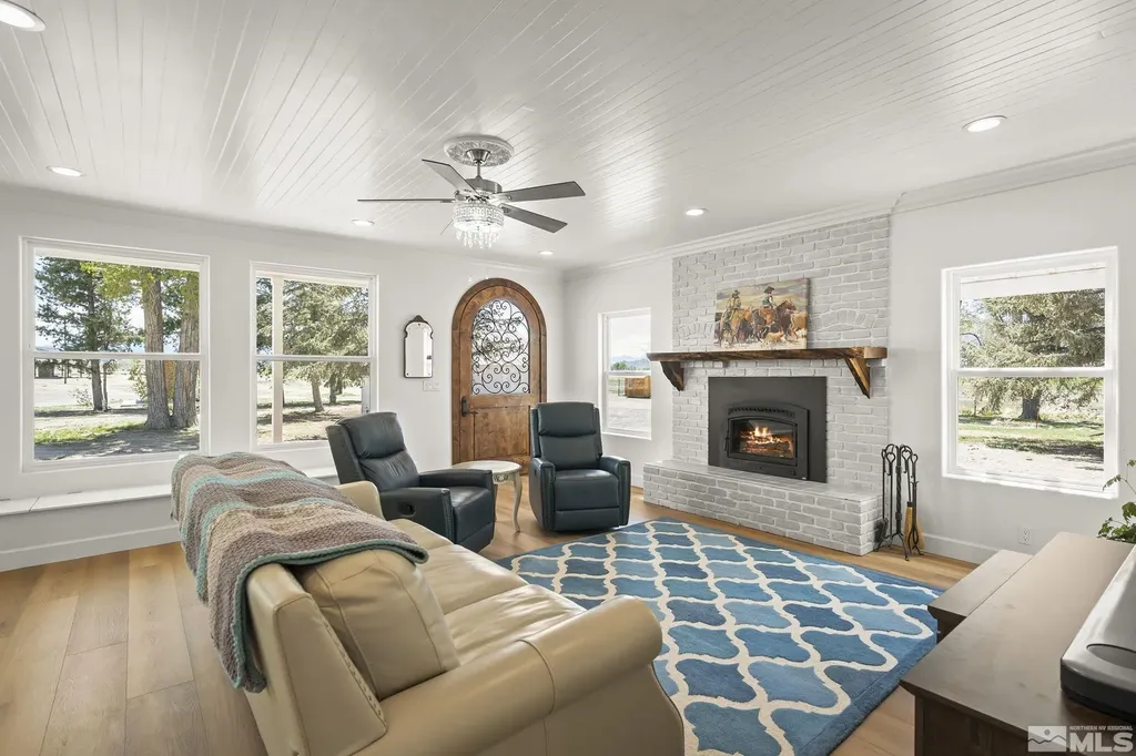 1000 Plymouth Ranch Smith NV 89430