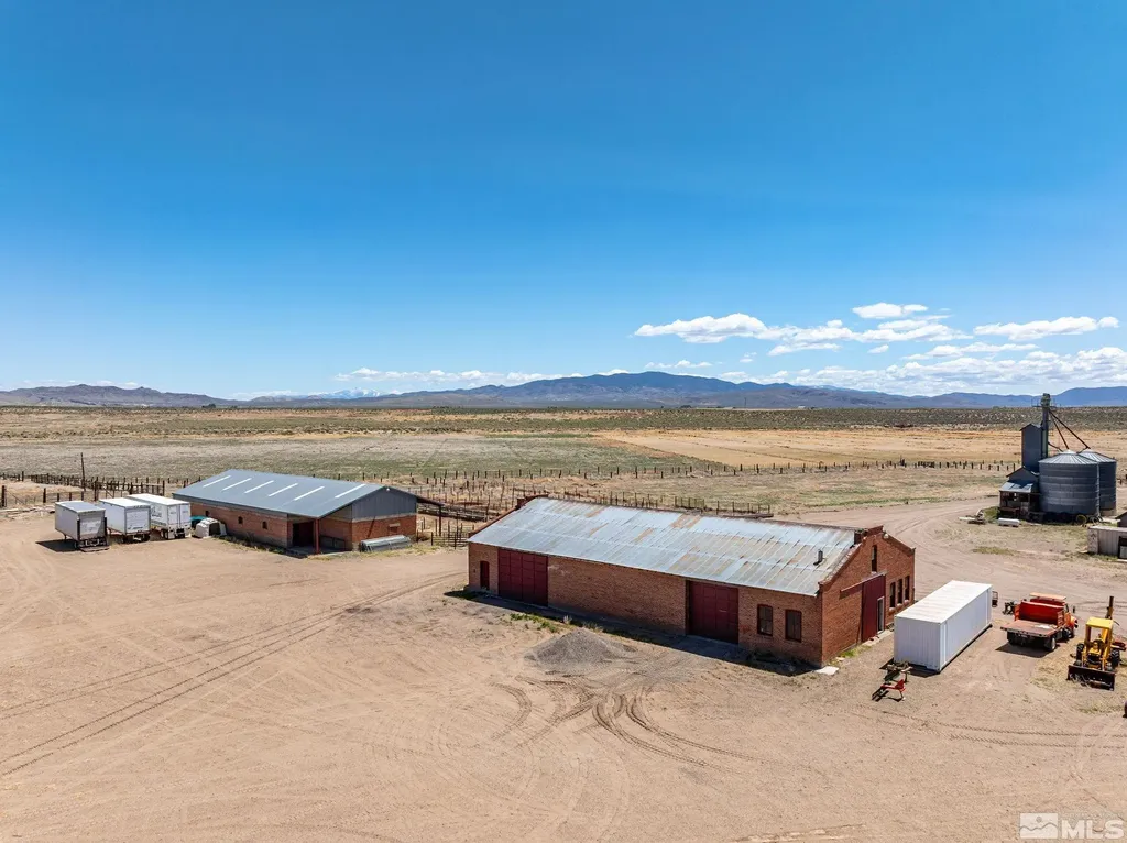 1000 Plymouth Ranch Smith NV 89430